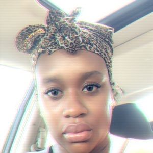 Meet your Posher, Takia